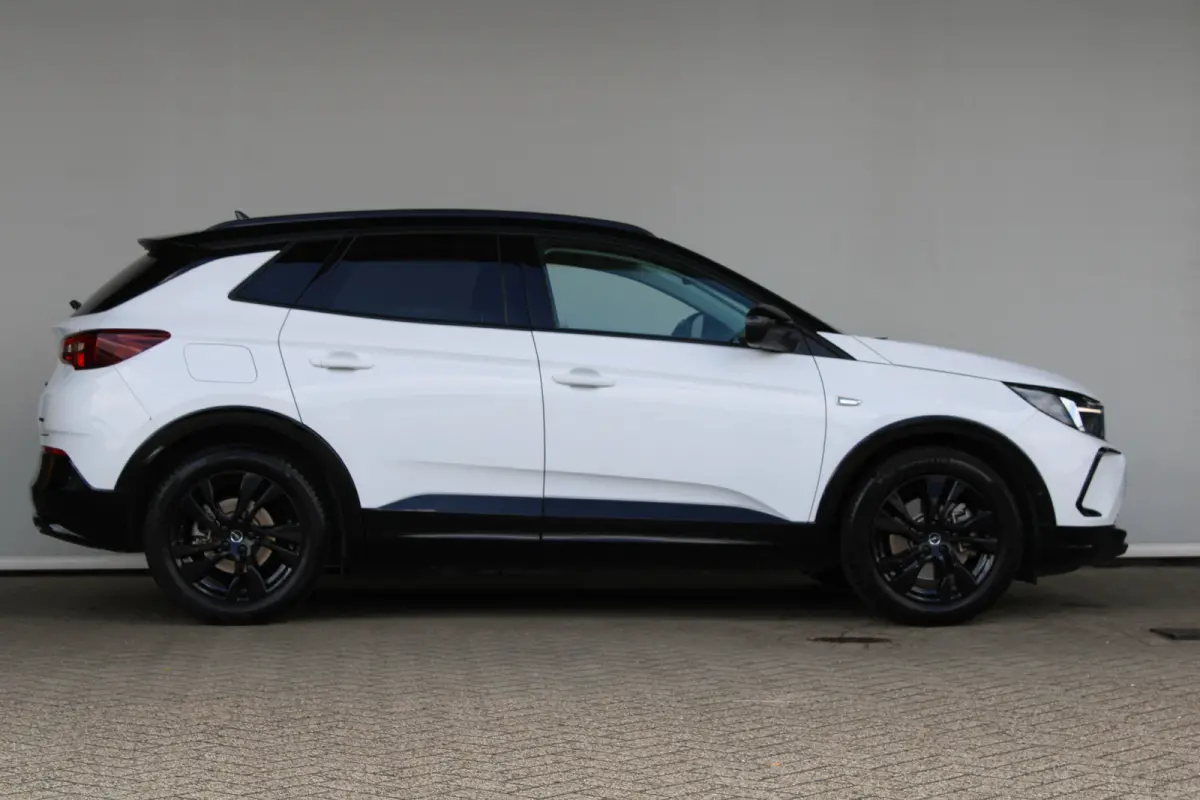 1.6 Turbo Plug-In Hybrid GS | SOH 98,5% |Apple Carplay | Comfortstoelen | Cruise control adaptief | Stoelen verwarmd | Navi