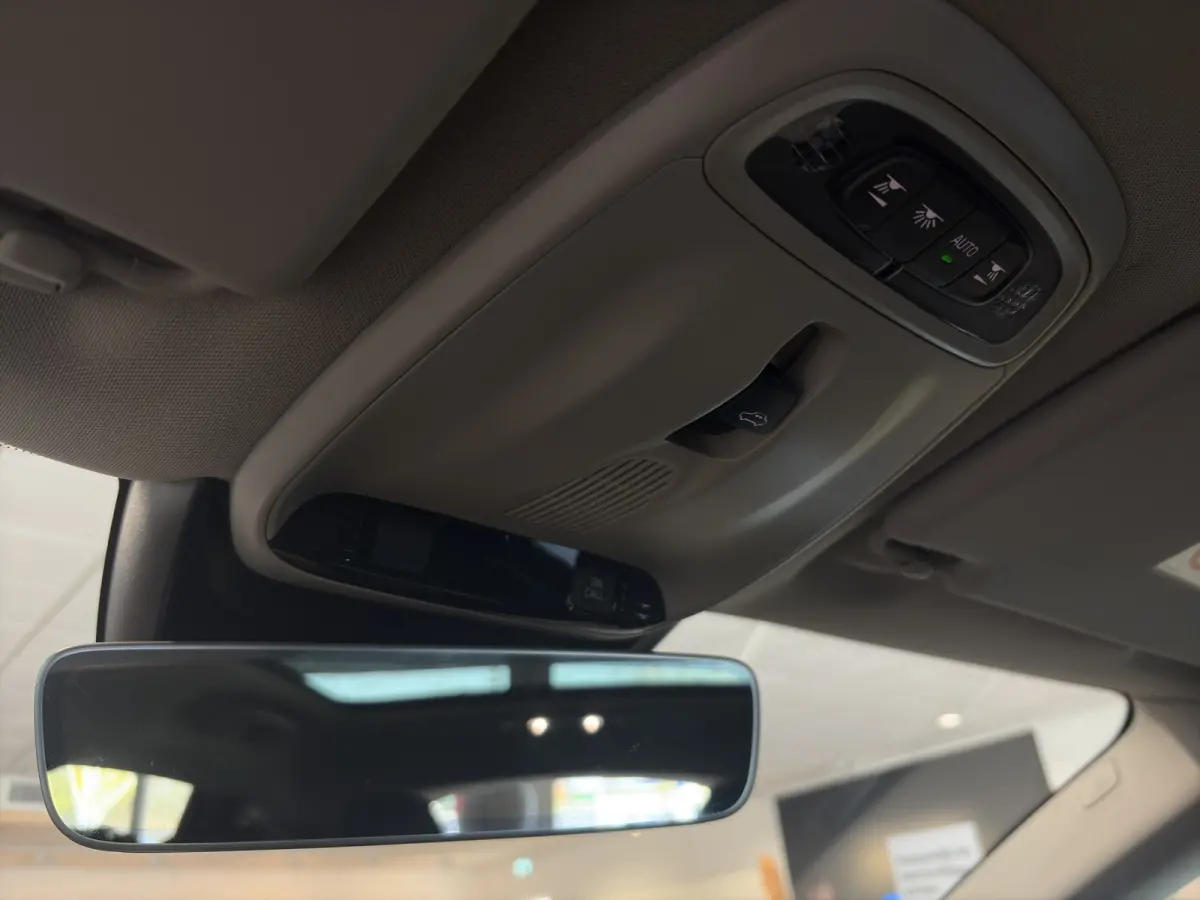 1.5 T3 Polar+ Luxury Keyless entry |  Parkeercamera | Panoramadak | Dealer onderhouden |