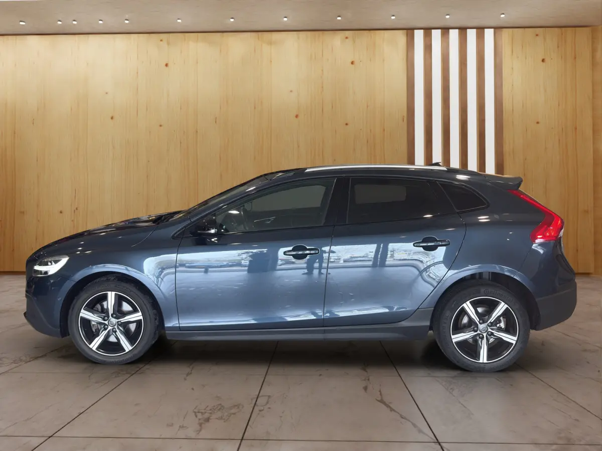 1.5 T3 Polar+ Luxury Keyless entry |  Parkeercamera | Panoramadak | Dealer onderhouden |
