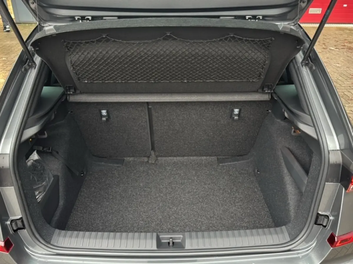 1.0 TSI DSG MONTE CARLO ZWENK.TREKHAAK/GLAS-DAK/STOELVERW/CAMERA