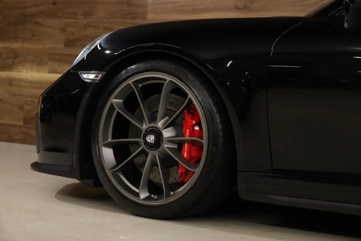 4.0 GT3 Touring Package