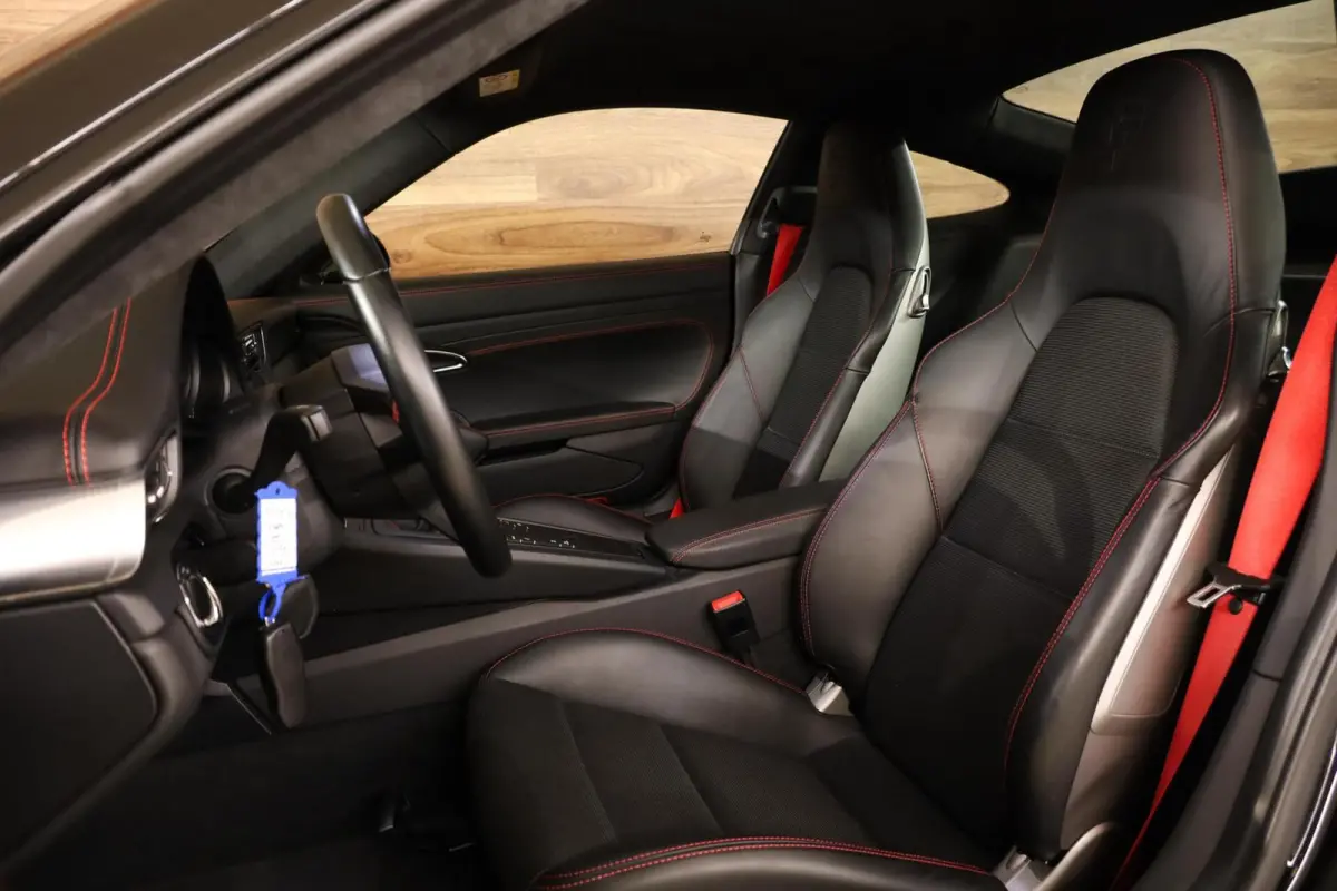 4.0 GT3 Touring Package