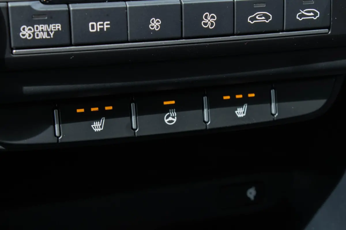 1.6 GDi PHEV DynamicLine|Camera|Stoel+Stuurverwarming|