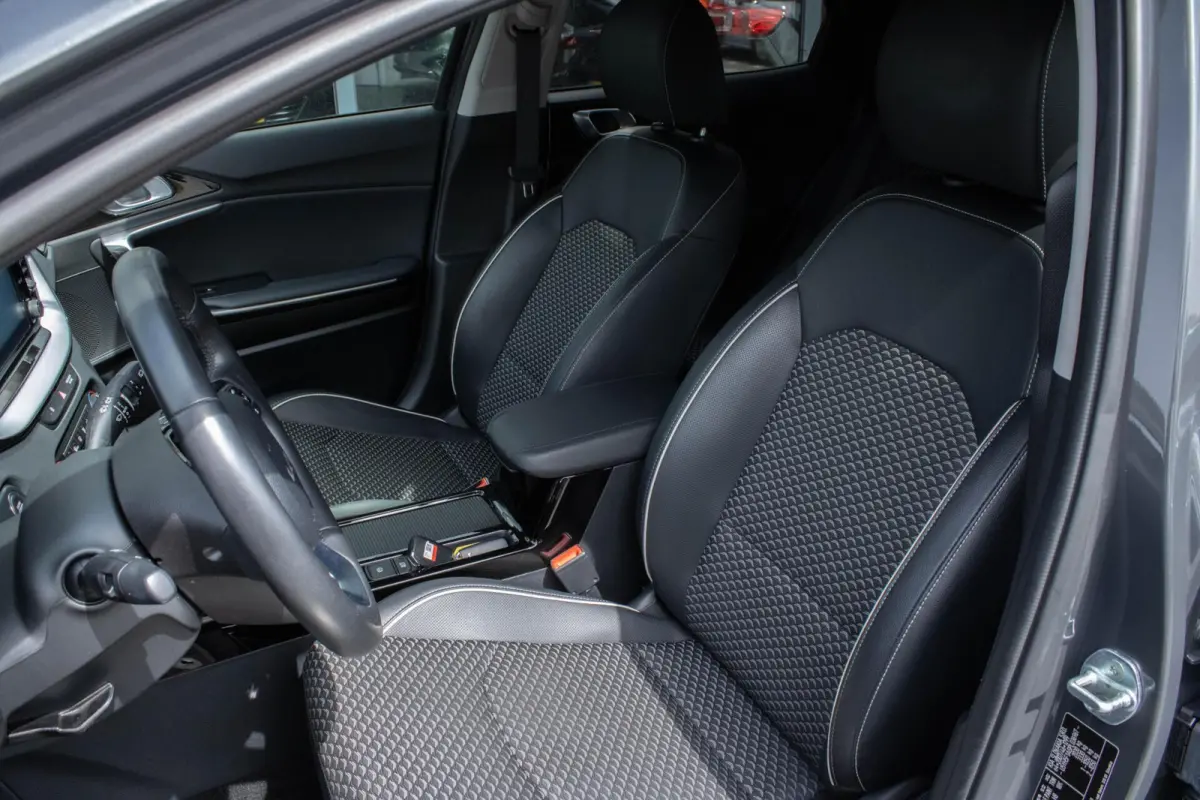 1.6 GDi PHEV DynamicLine|Camera|Stoel+Stuurverwarming|