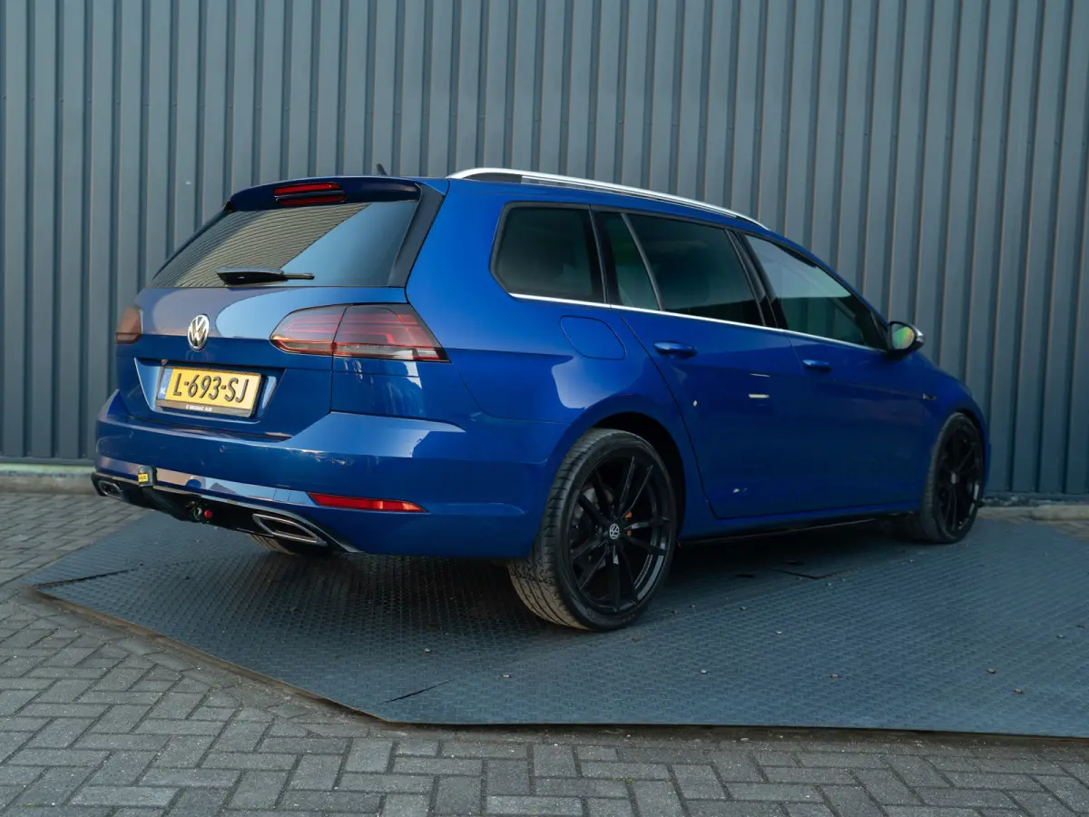 1.5 TSI Highline Business R | Panodak | Groot Navi | Trekhaak afnb. | Keyless | Prijs Rijklaar!!