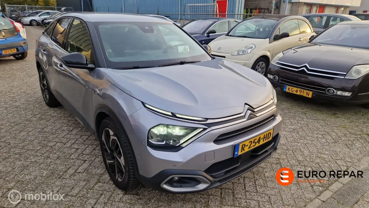 1.2 aut Feel Edition / camera stoelvrw 23.000 km