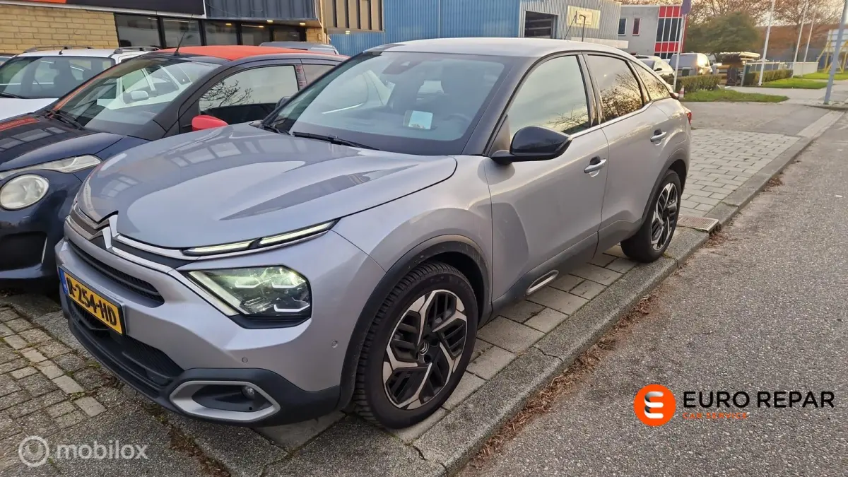 1.2 aut Feel Edition / camera stoelvrw 23.000 km