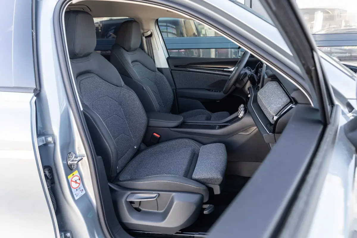 1.5 TSI 204pk PHEV Edition | Trekhaak Wegklapbaar | 18" Velgen