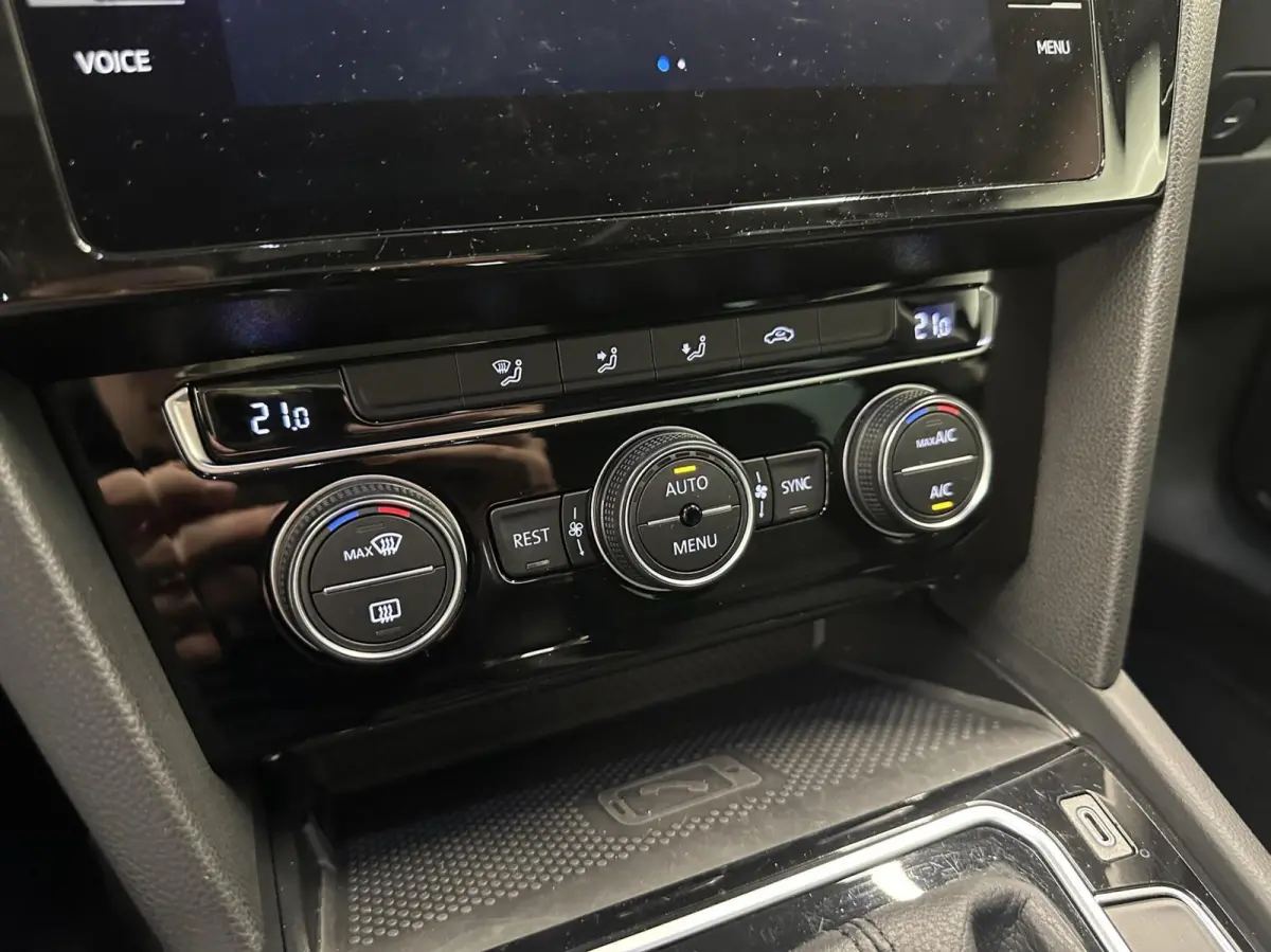 1.5 TSI Comfort Business PANO TREKHAAK.