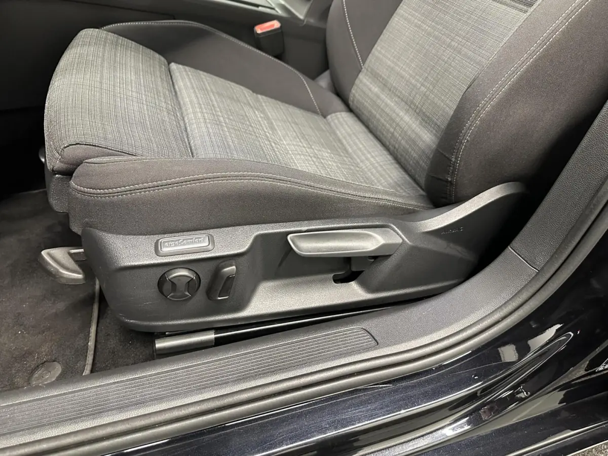 1.5 TSI Comfort Business PANO TREKHAAK.