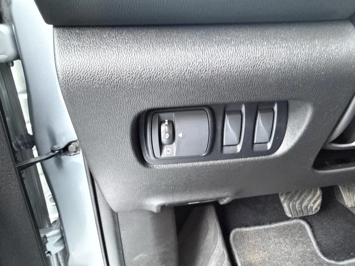 TCe 140 EDC GPF Techno | AUTOMAAT | Trekhaak | Parkeercamera | Navigatie |