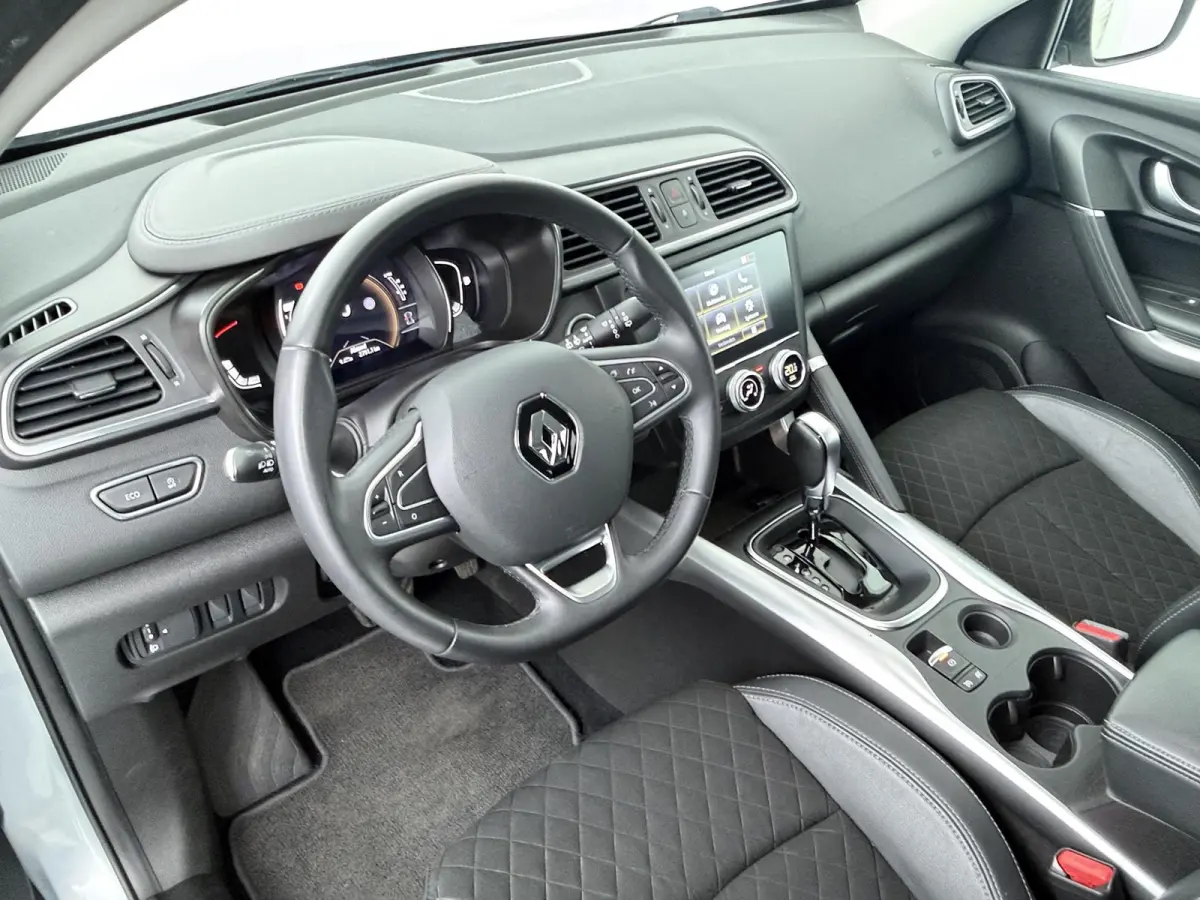 TCe 140 EDC GPF Techno | AUTOMAAT | Trekhaak | Parkeercamera | Navigatie |