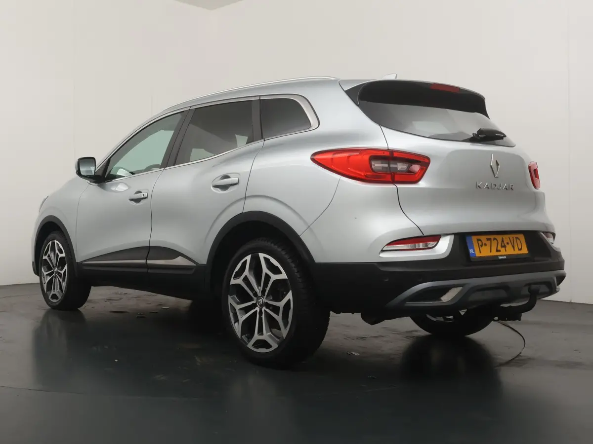 TCe 140 EDC GPF Techno | AUTOMAAT | Trekhaak | Parkeercamera | Navigatie |