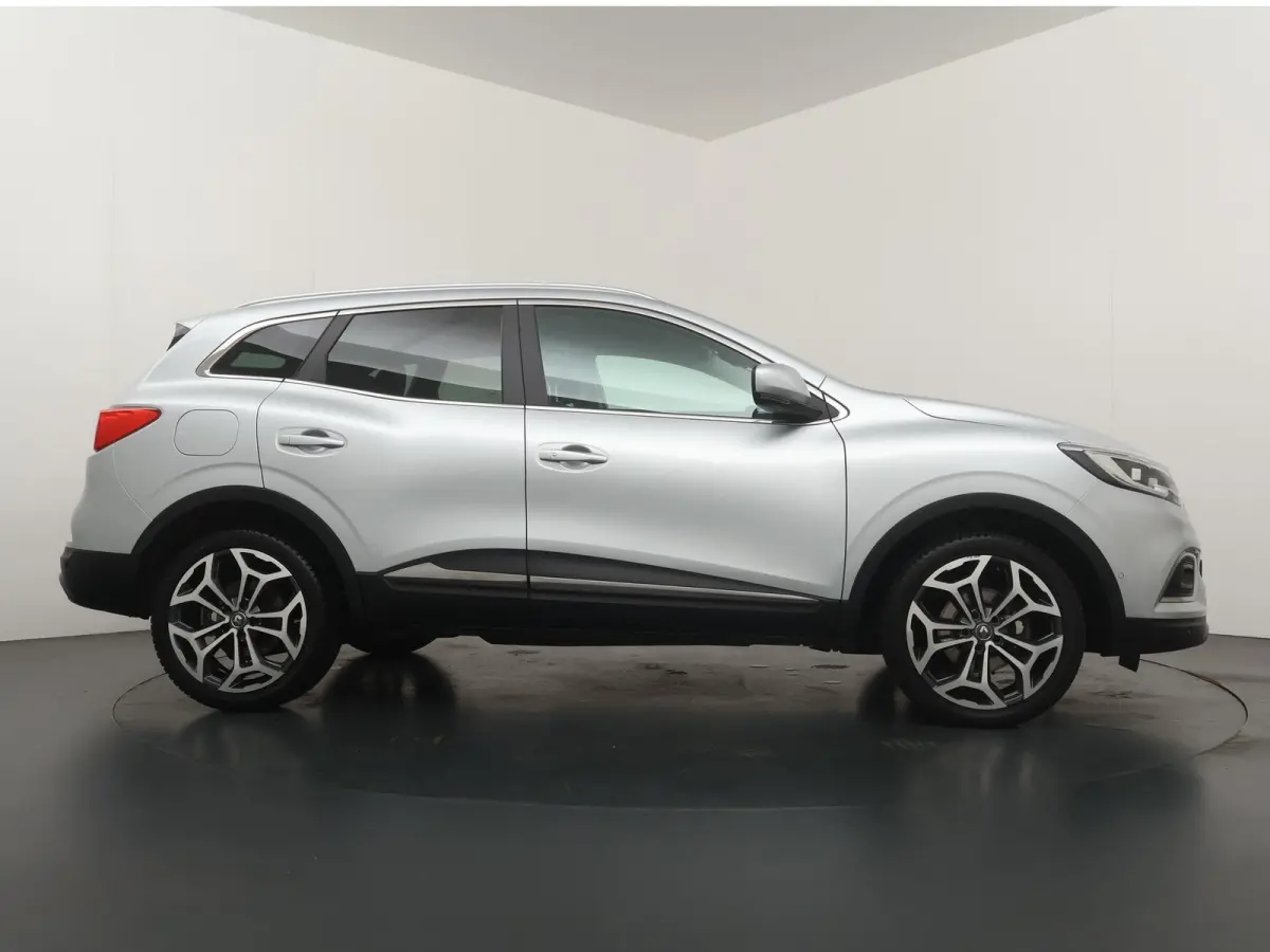 TCe 140 EDC GPF Techno | AUTOMAAT | Trekhaak | Parkeercamera | Navigatie |
