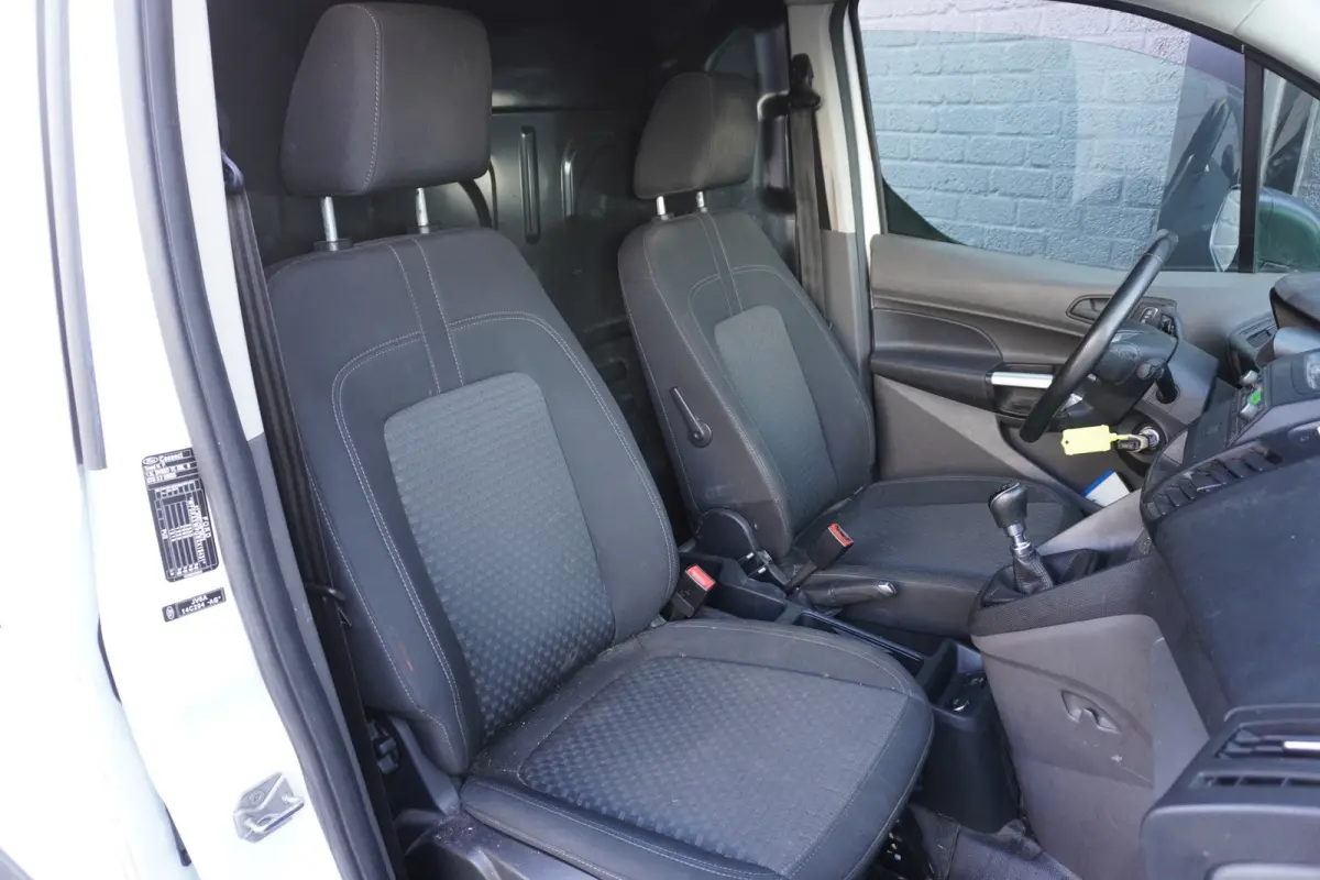 1.5 EcoBlue 100PK - EURO 6 - Airco - Cruise - Trekhaak - €8.950,- Excl.