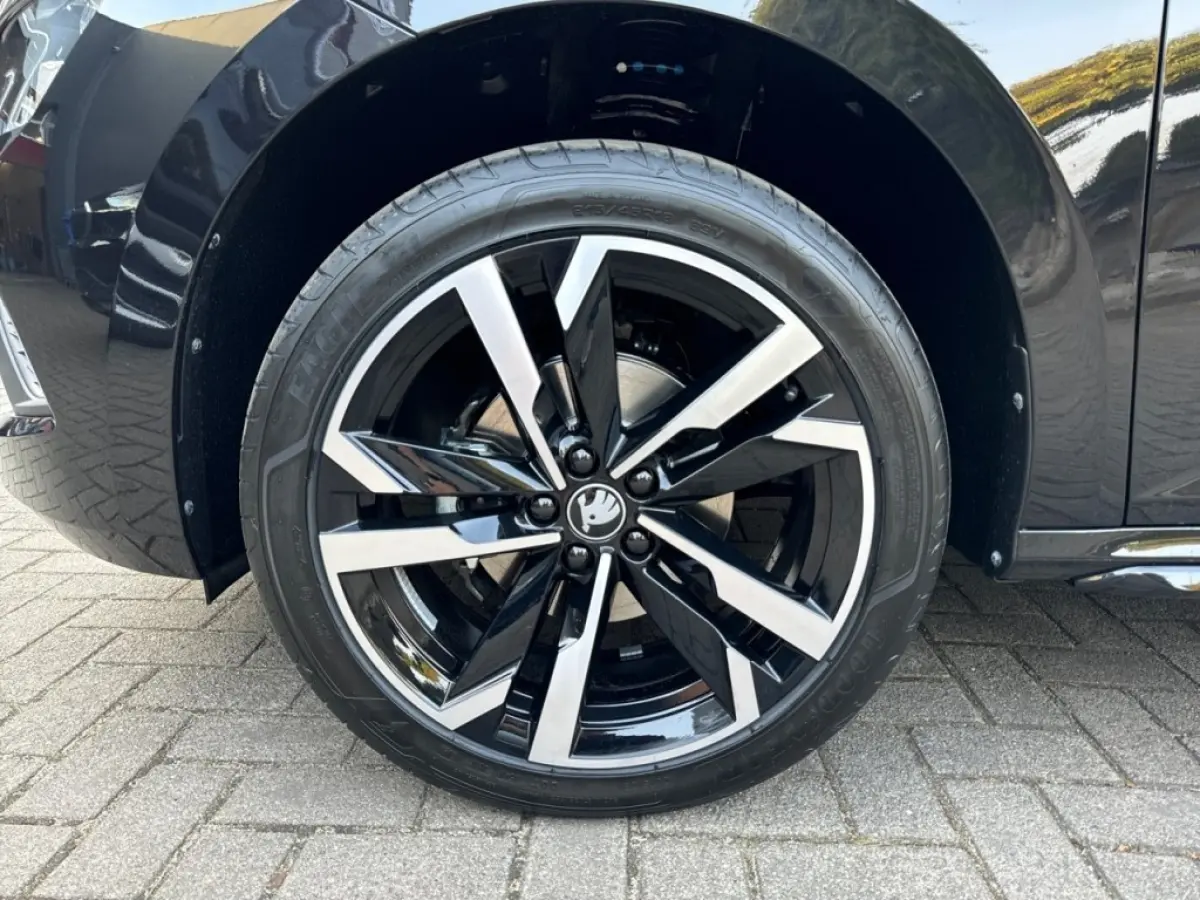 1.0 TSI DSG MONTE CARLO GLAS-DAK/CAMERA/CARPLAY/CRUISE