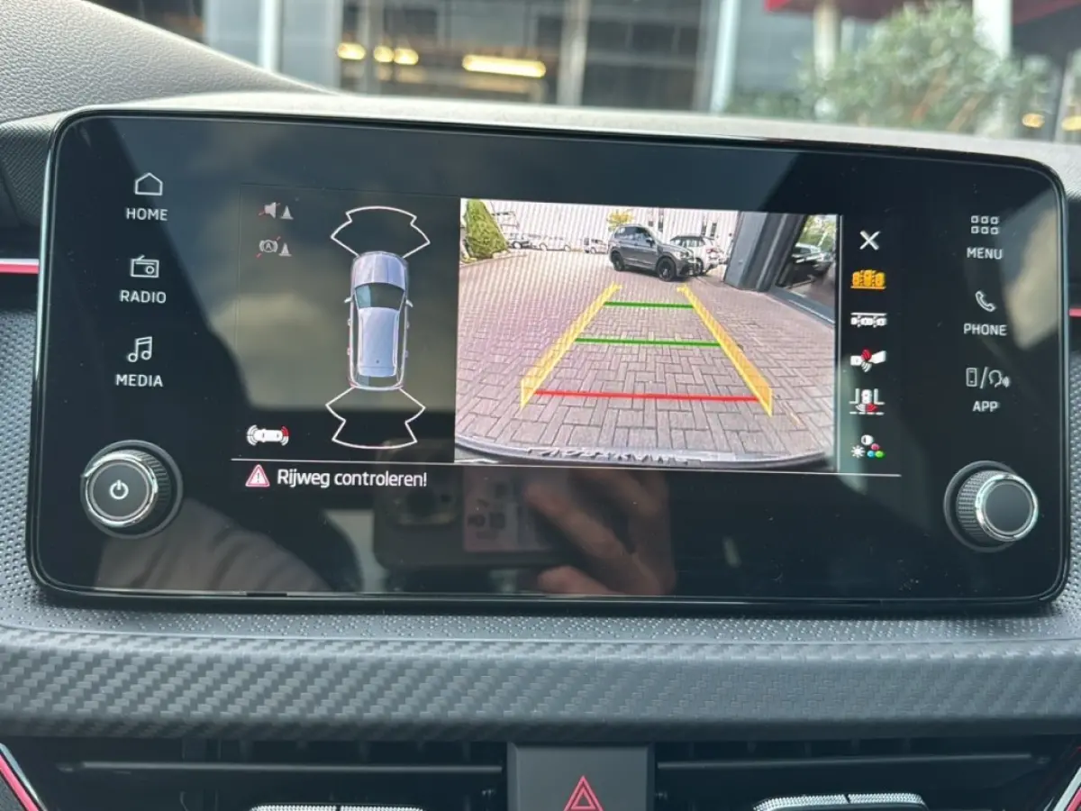 1.0 TSI DSG MONTE CARLO GLASDAK/CAMERA//NAVI/CRUISE/STOELVERW