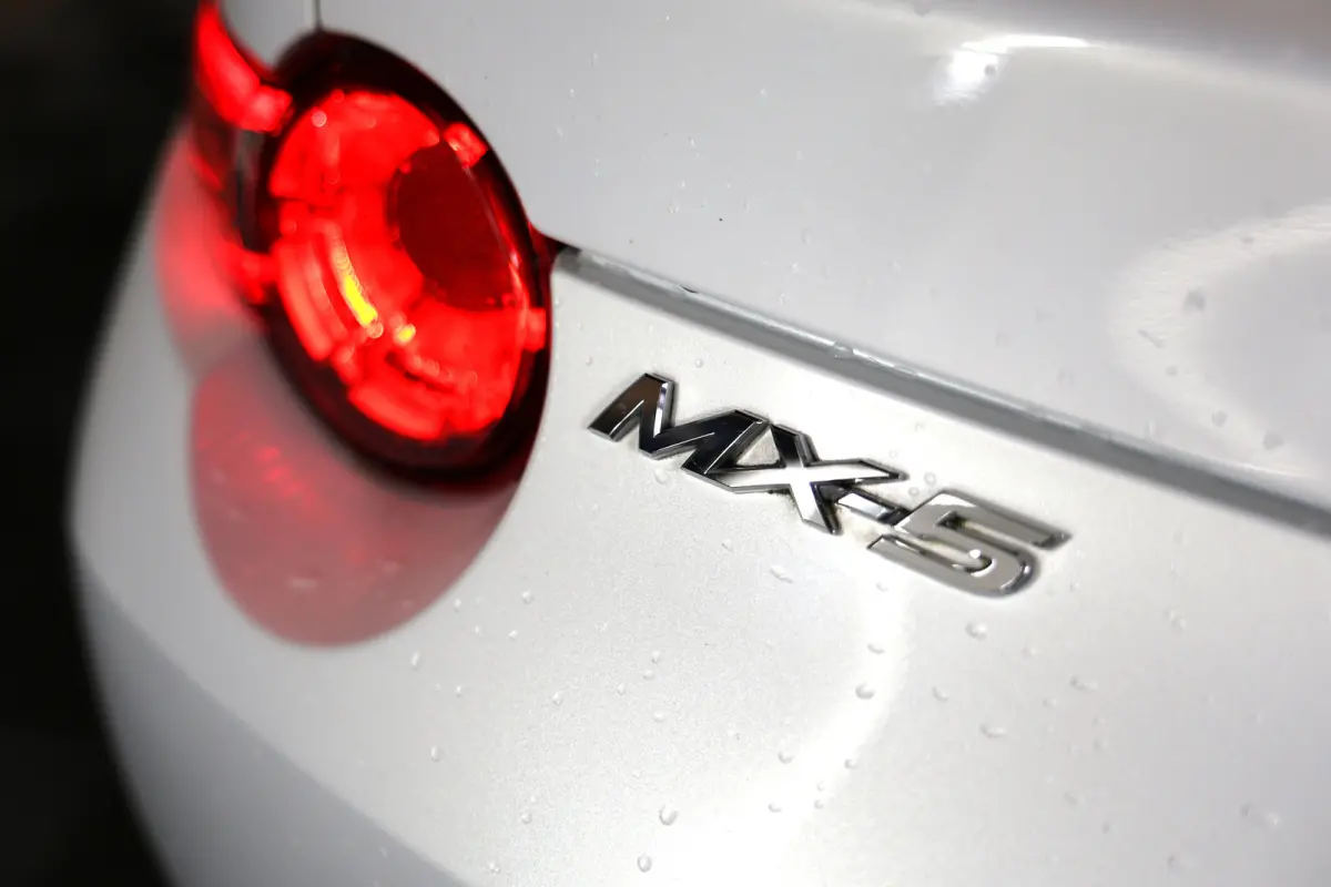 1.5 SkyActiv-G 131 GT-M BOSE LEDER NAVI KEYLESS CRUISE BT "16