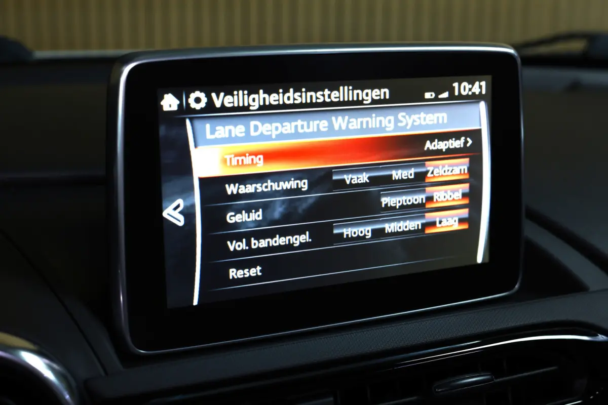 1.5 SkyActiv-G 131 GT-M BOSE LEDER NAVI KEYLESS CRUISE BT "16