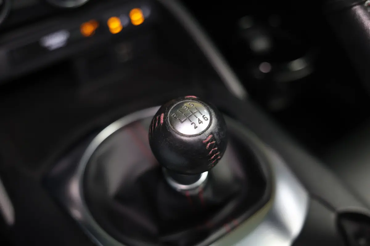 1.5 SkyActiv-G 131 GT-M BOSE LEDER NAVI KEYLESS CRUISE BT "16