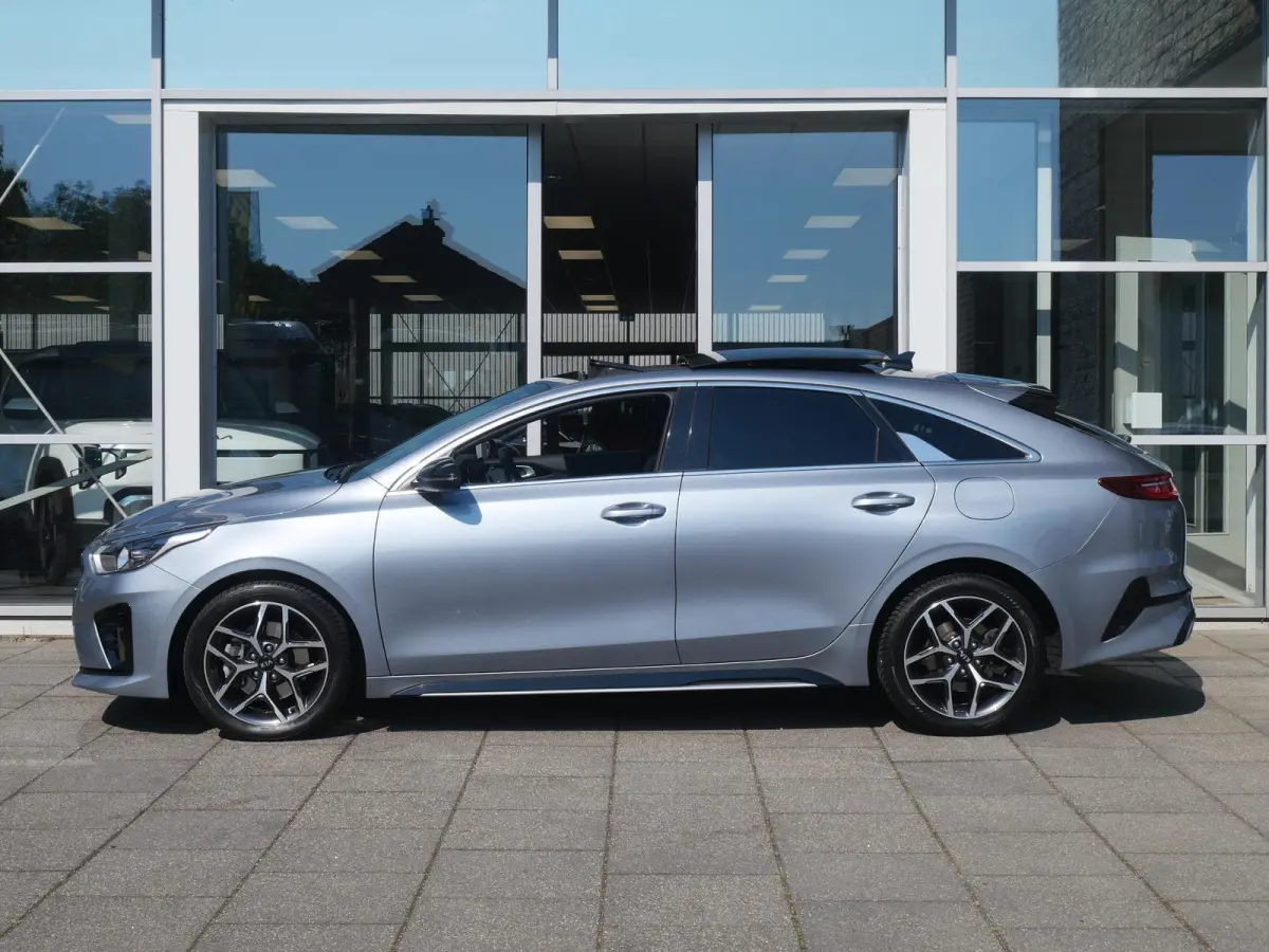 1.5 T-GDi GT-Line | Allsesonbanden | Schuif/kantel Dak | Navi | Clima | Carplay |