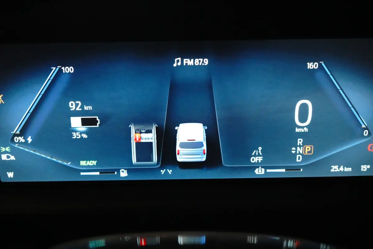 E 320 L1 RWD 71kWh 218pk | Camera | Cruise Control | Carplay |