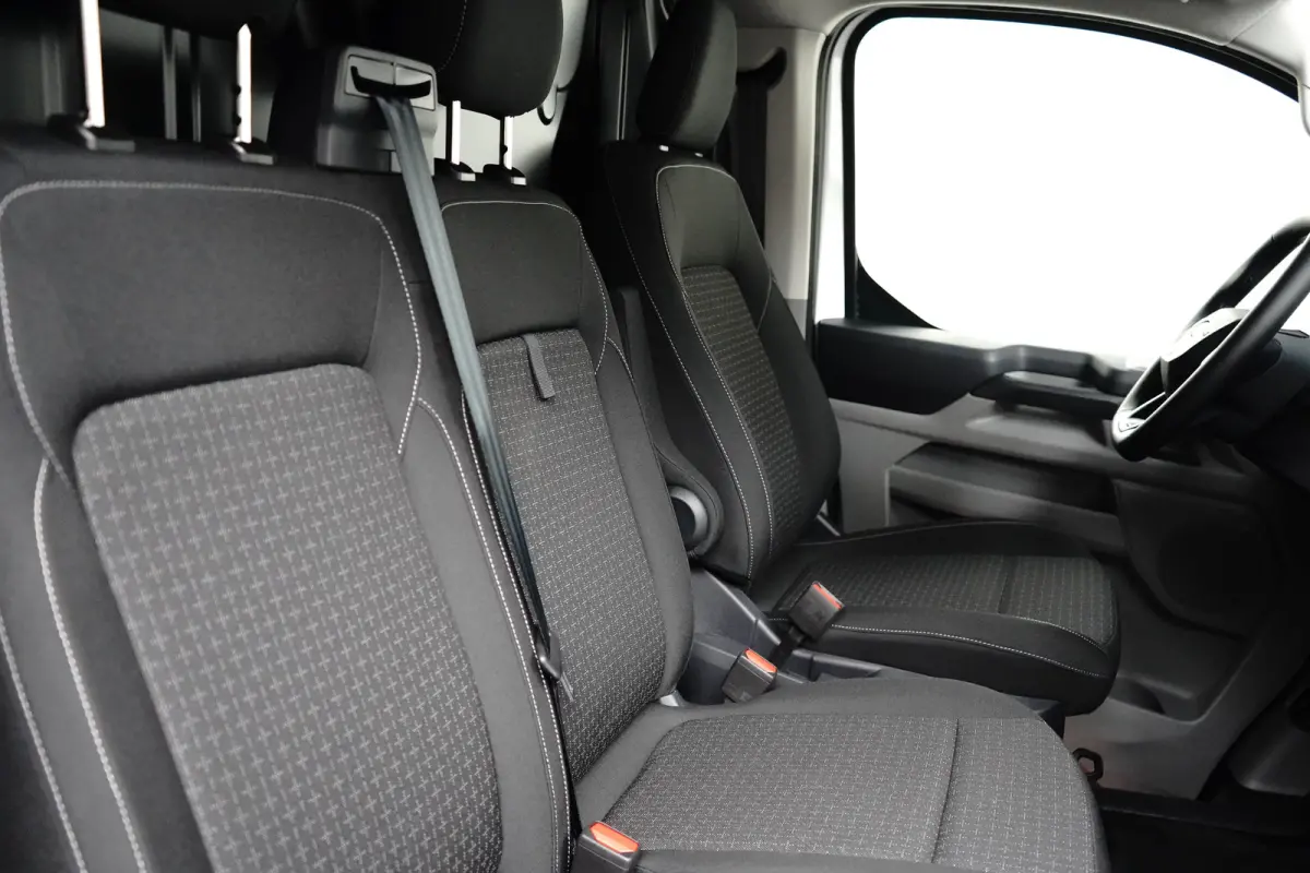 E 320 L1 RWD 71kWh 218pk | Camera | Cruise Control | Carplay |