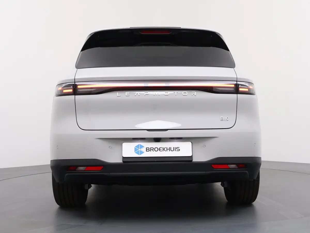 Design EV 18.8 kWh | €1500,- korting !! | Vanaf €489,- Private Lease per maand ! | Achteruitrijcamera | Airco (automatisch) | Dodehoek detectie
