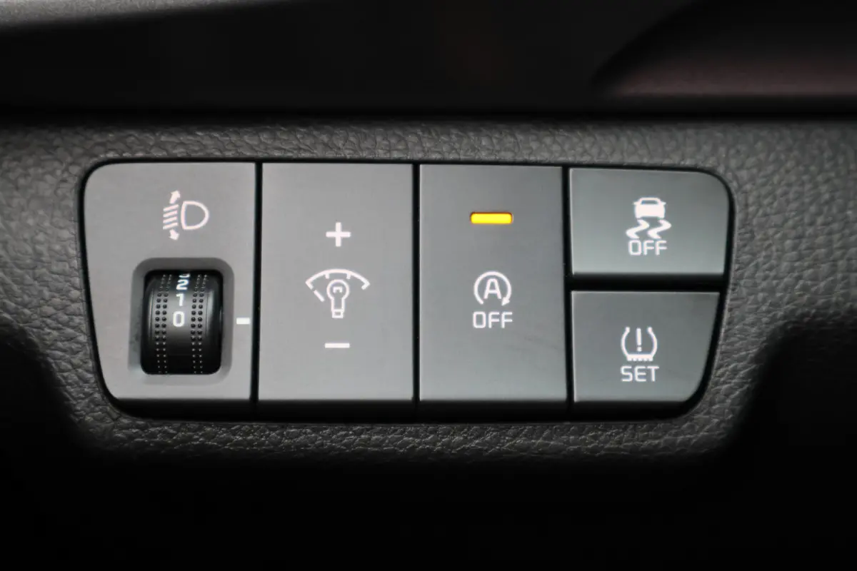 1.0 T-GDi MHEV DynamicLine Eerste Eigenaar, Airco, Camera, Cruise, Apple Carplay, DAB, PDC, 15''
