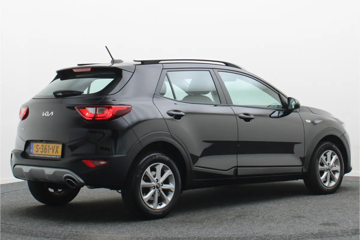 1.0 T-GDi MHEV DynamicLine Eerste Eigenaar, Airco, Camera, Cruise, Apple Carplay, DAB, PDC, 15''