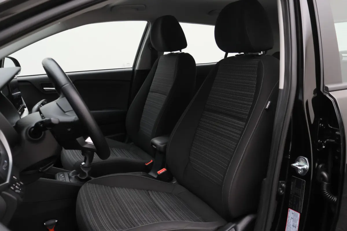 1.0 T-GDi MHEV DynamicLine Eerste Eigenaar, Airco, Camera, Cruise, Apple Carplay, DAB, PDC, 15''