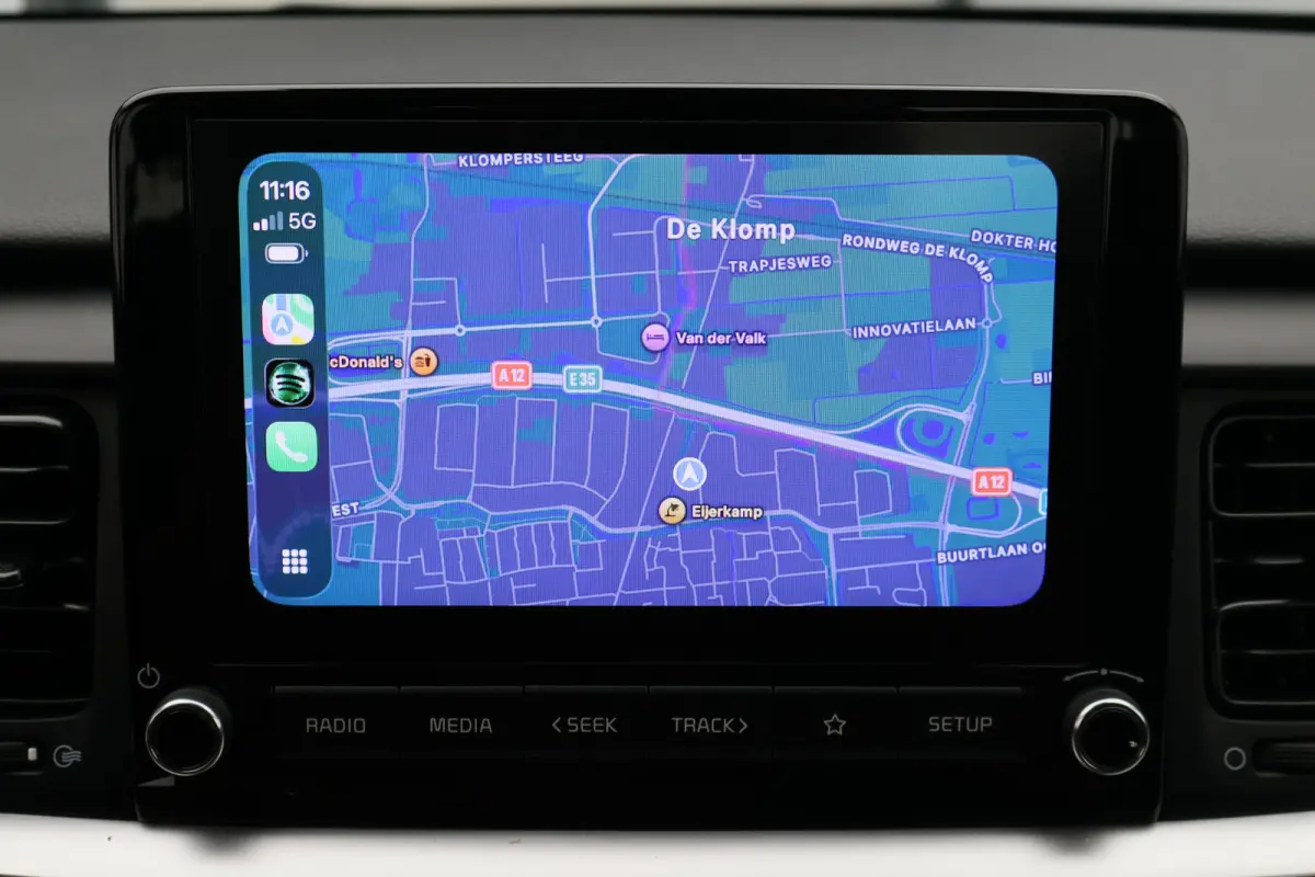 1.0 T-GDi MHEV DynamicLine Eerste Eigenaar, Airco, Camera, Cruise, Apple Carplay, DAB, PDC, 15''