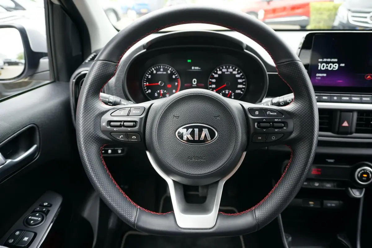 1.0 DPi GT-Line *dealer onderhouden* + CAMERA / LEDER / KEYLESS