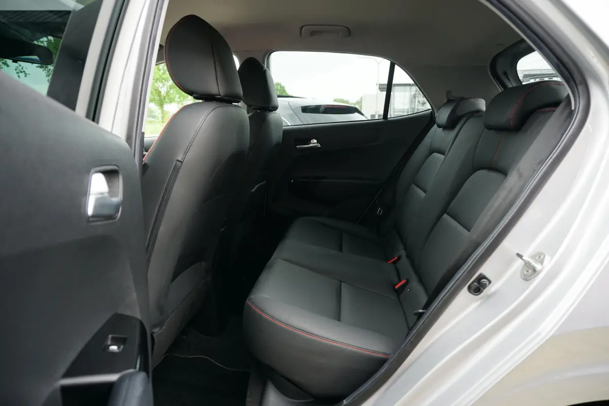 1.0 DPi GT-Line *dealer onderhouden* + CAMERA / LEDER / KEYLESS