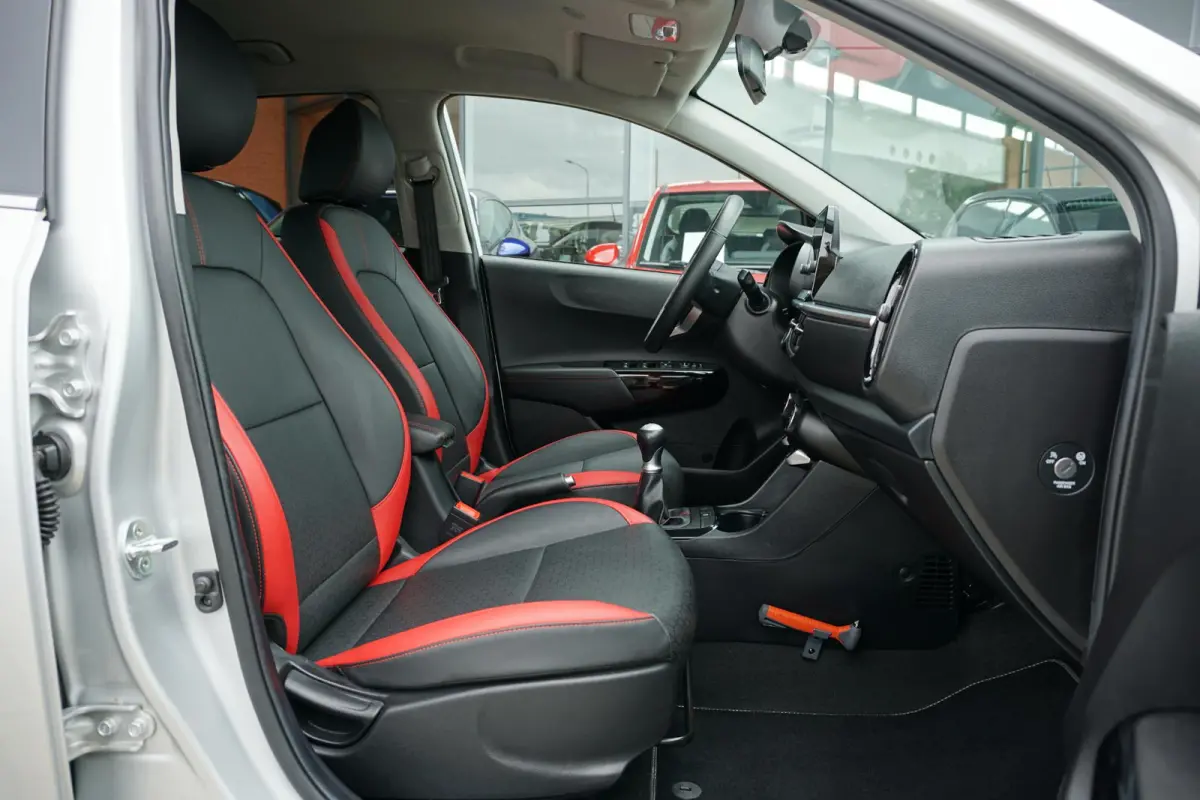1.0 DPi GT-Line *dealer onderhouden* + CAMERA / LEDER / KEYLESS