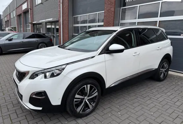 1.6 e-THP 7p. LED Carplay 360 Camera Keyless