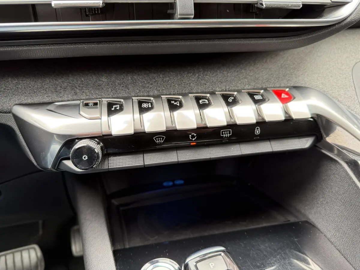 1.6 e-THP 7p. LED Carplay 360 Camera Keyless