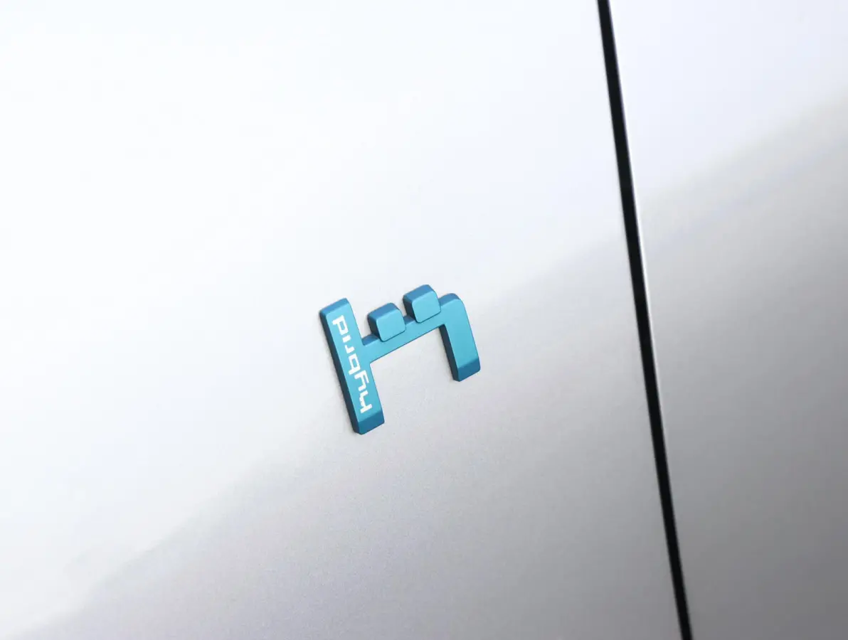 225pk Plug-in Hybrid Feel | 1ste eigenaar | Camera | Dodehoekdetectie | LED lampen | LEER/Stof | 18"LMV | AUTOMAAT