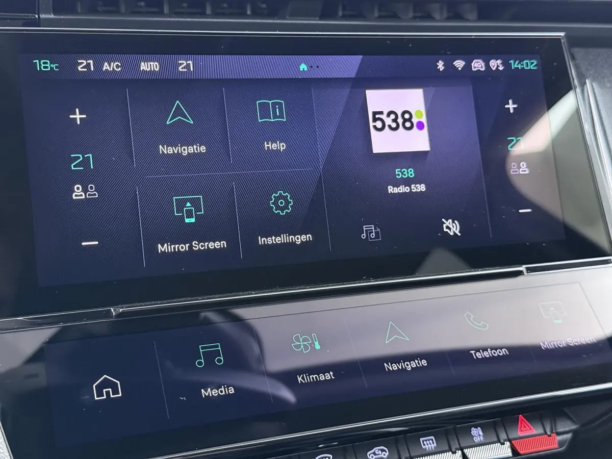 Allure Pack Business 130pk | Navigatie | AGR Bestuurdersstoel | Stoelverwarming | Automatische airco | Cruise control adaptief | Camera rondom | Apple Carplay en Android auto draadloos