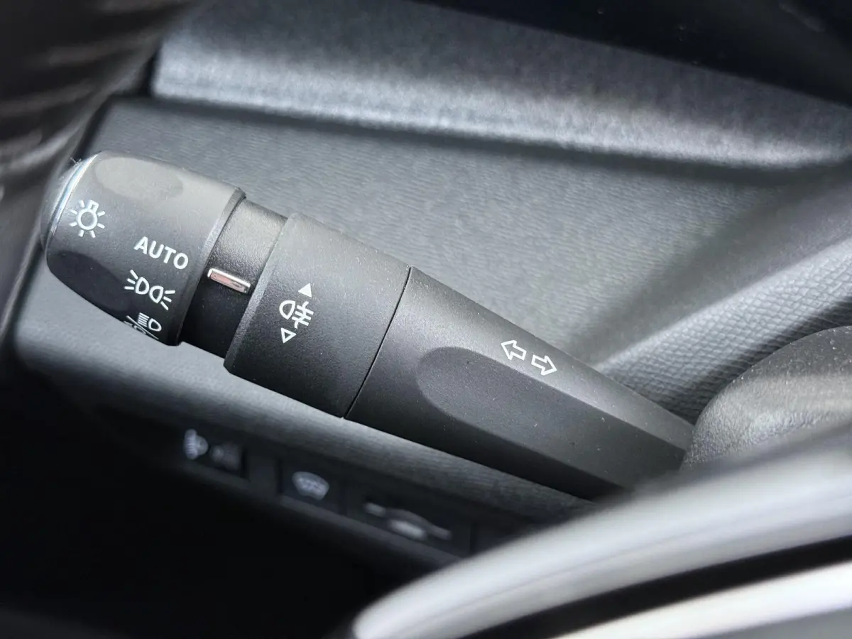 Allure Pack Business 130pk | Navigatie | AGR Bestuurdersstoel | Stoelverwarming | Automatische airco | Cruise control adaptief | Camera rondom | Apple Carplay en Android auto draadloos