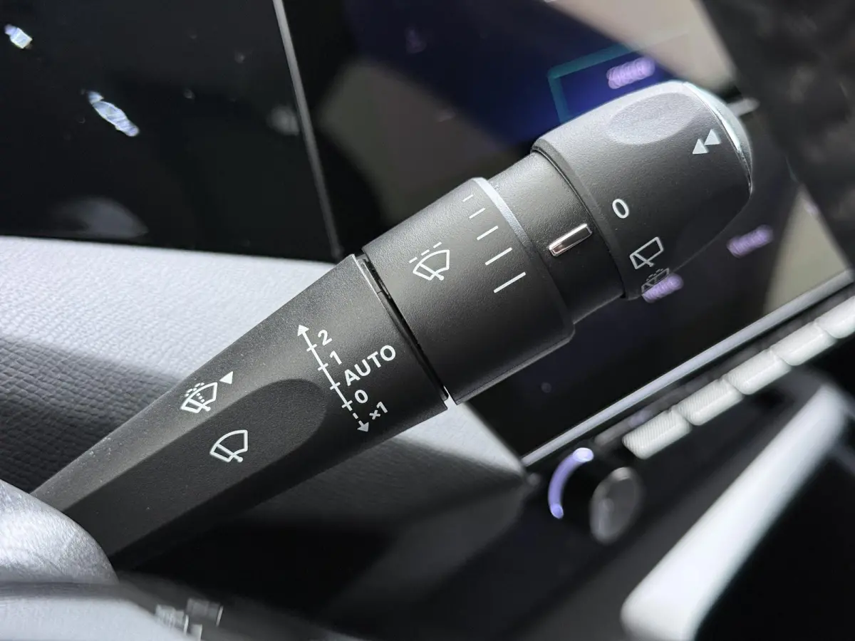 Allure Pack Business 130pk | Navigatie | AGR Bestuurdersstoel | Stoelverwarming | Automatische airco | Cruise control adaptief | Camera rondom | Apple Carplay en Android auto draadloos