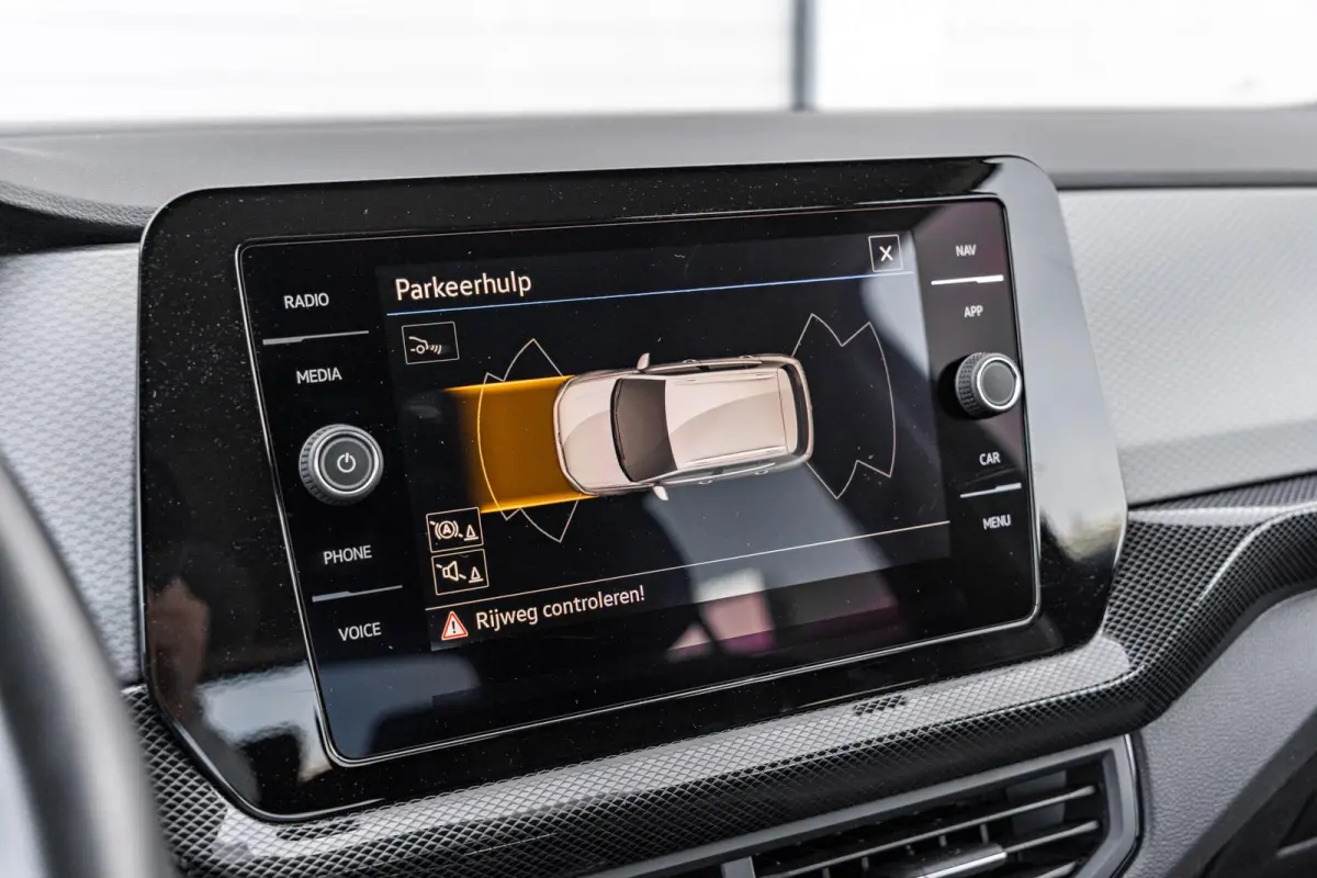1.0 TSI 95pk Life Edition | Navigatie | App Connect | Clima | Stoelverwarming | Achteruitrijcamera