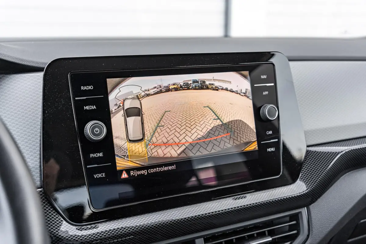 1.0 TSI 95pk Life Edition | Navigatie | App Connect | Clima | Stoelverwarming | Achteruitrijcamera