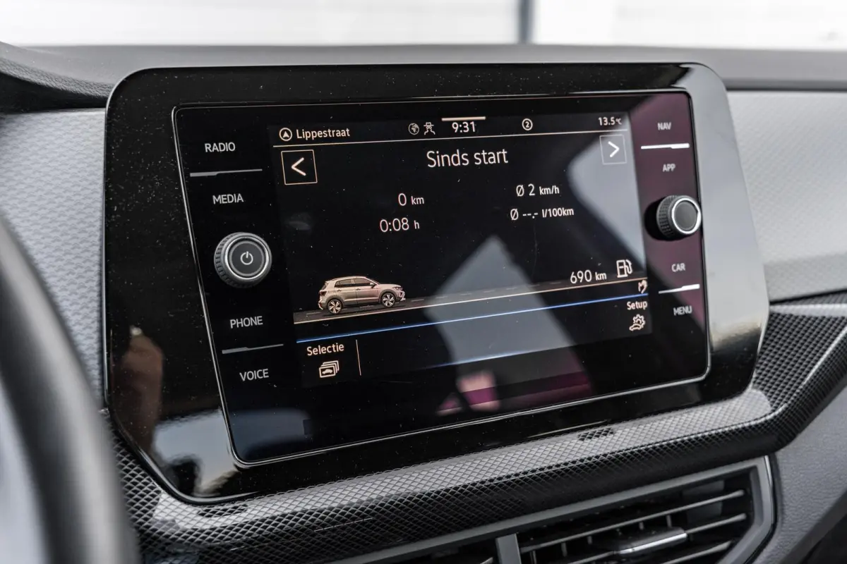 1.0 TSI 95pk Life Edition | Navigatie | App Connect | Clima | Stoelverwarming | Achteruitrijcamera