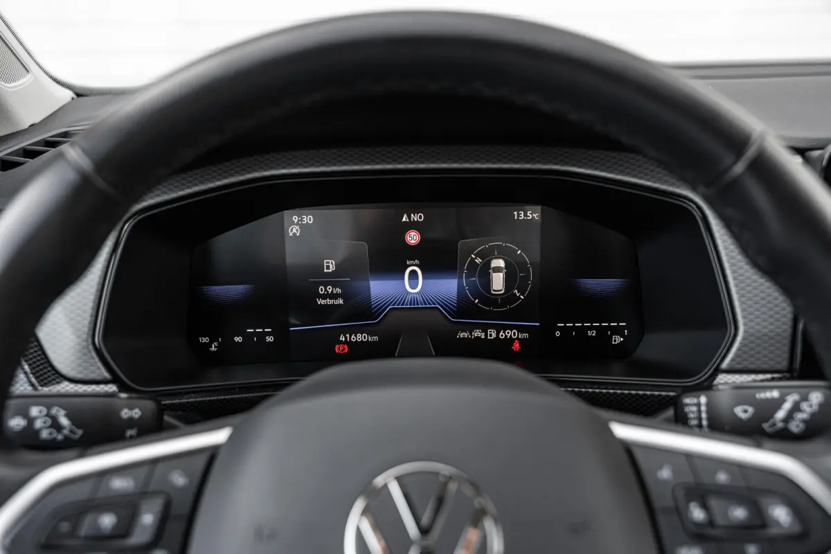 1.0 TSI 95pk Life Edition | Navigatie | App Connect | Clima | Stoelverwarming | Achteruitrijcamera
