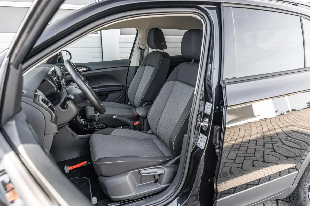 1.0 TSI 95pk Life Edition | Navigatie | App Connect | Clima | Stoelverwarming | Achteruitrijcamera