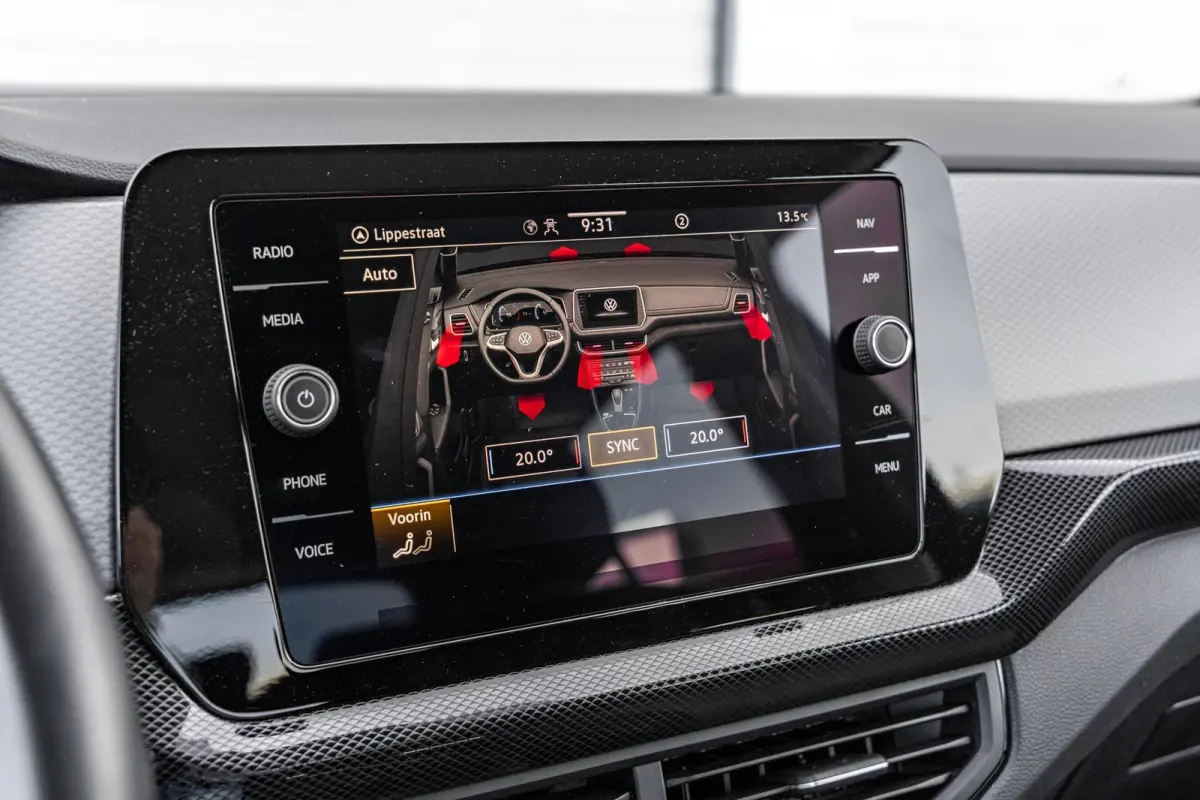 1.0 TSI 95pk Life Edition | Navigatie | App Connect | Clima | Stoelverwarming | Achteruitrijcamera