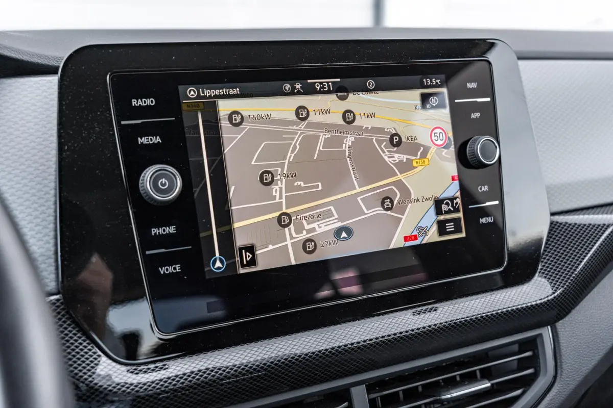 1.0 TSI 95pk Life Edition | Navigatie | App Connect | Clima | Stoelverwarming | Achteruitrijcamera