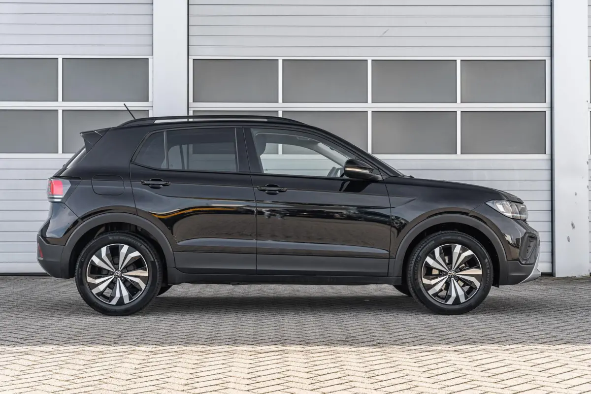 1.0 TSI 95pk Life Edition | Navigatie | App Connect | Clima | Stoelverwarming | Achteruitrijcamera