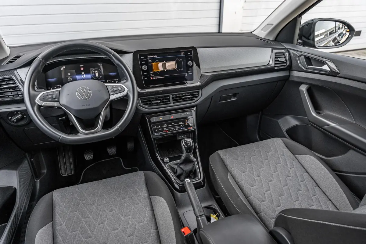 1.0 TSI 95pk Life Edition | Navigatie | App Connect | Clima | Stoelverwarming | Achteruitrijcamera
